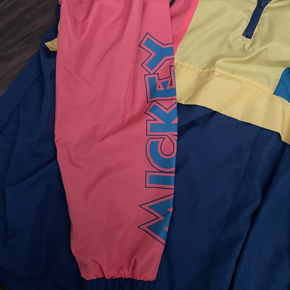 NWT/GUC Men’s Disney Bundle - Picture 5 of 9